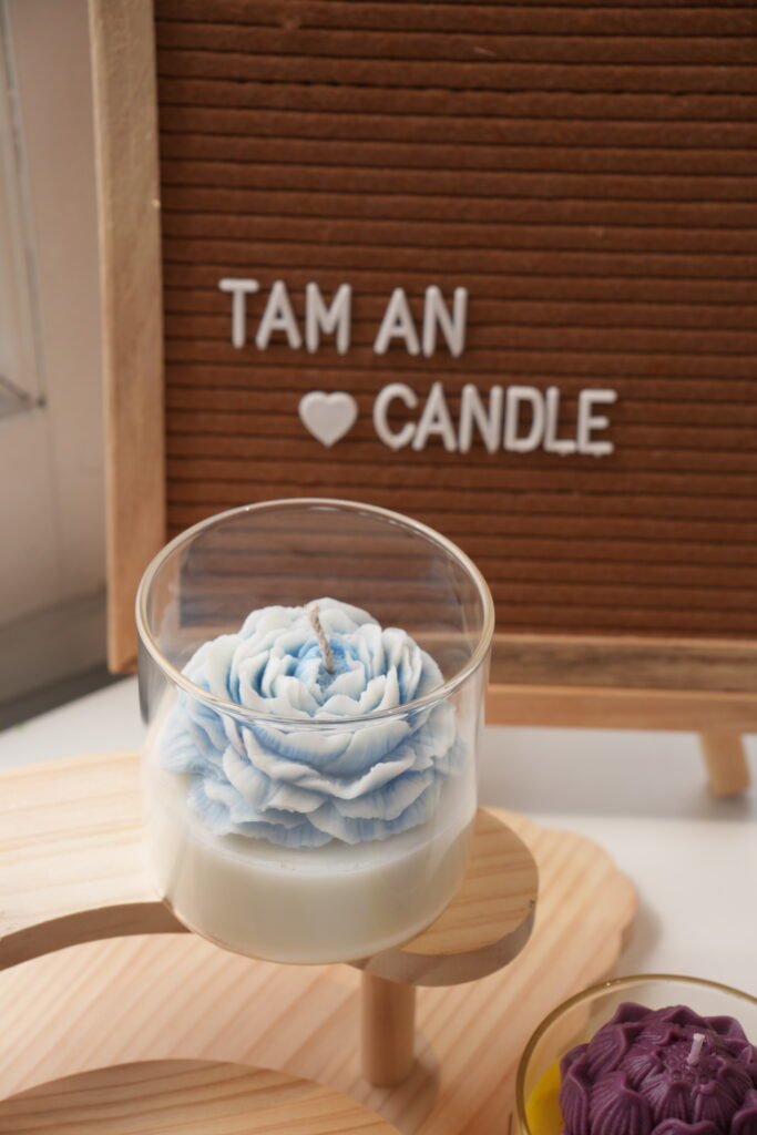 Cốc nến hoa mẫu đơn